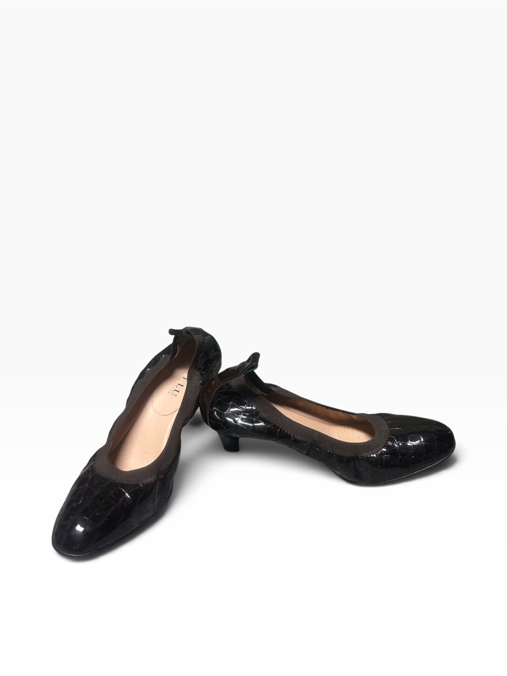 Anyi Lu Brown Croc-Embossed Kitten Heel Pumps